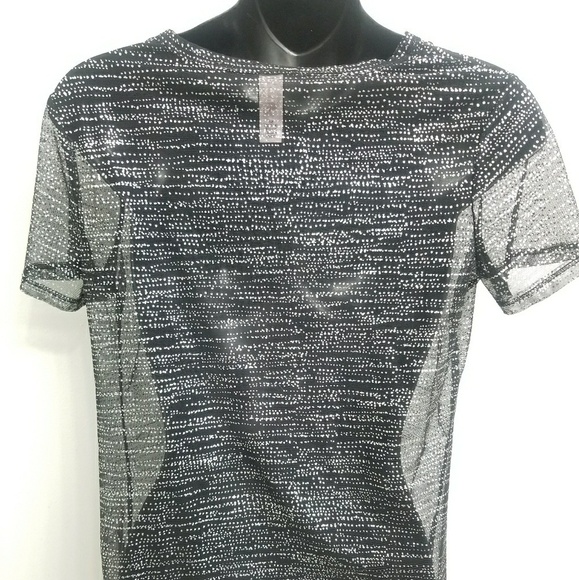 VICTORIA'S SECRET WOMAN TSHIRT TRANSPARENT - Picture 3 of 6